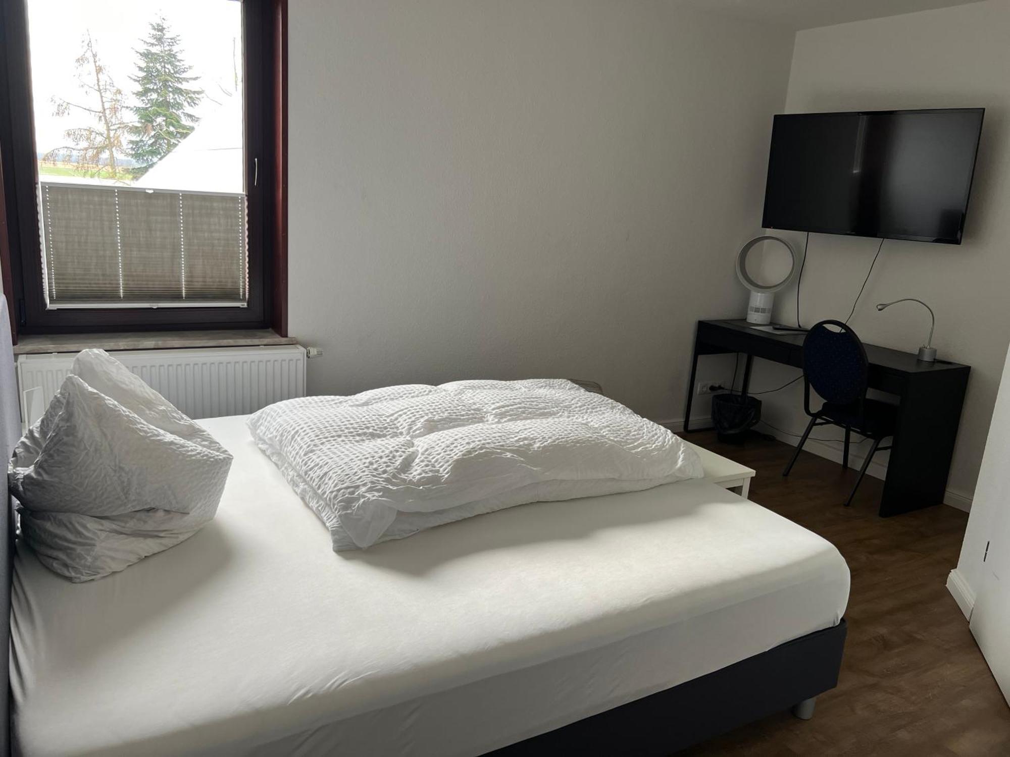 Woltorfer Landkrug Hotel Peine Buitenkant foto